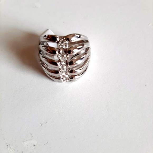 Silver Ring - Picture 1 of 4